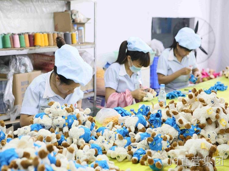 替换词毛绒玩具厂家：必须让员工感受到家的温暖
